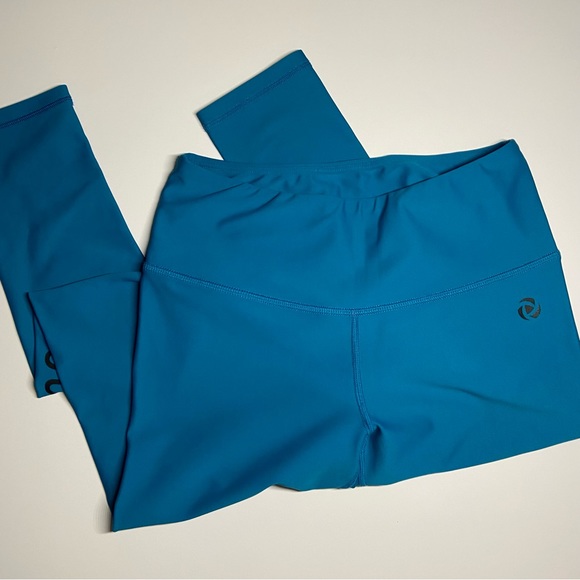 Fitness Blender Workout Complete Original Merchandise Leggings - M - Picture 3 of 6